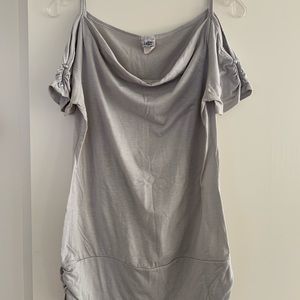 Women’s Gray Top